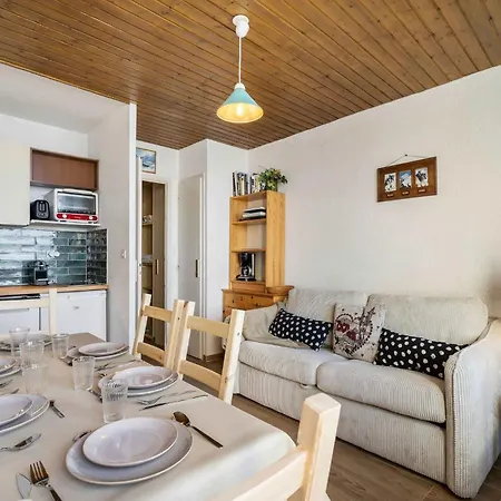 Chalet-style View Flat